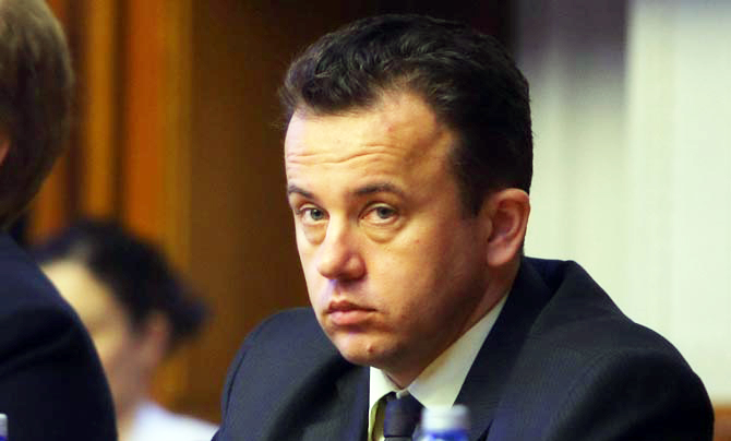 Jalba sindicaliştilor pentru Ministrul Pop: Demisia managerului CEO, pentru neîndeplinirea punctelor din contractul de management