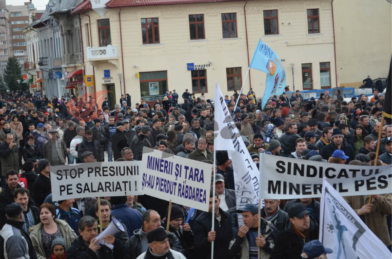 Concedierile CEO, în cifre: 2133 de mineri şi energeticieni disponibilizaţi, plăţi compensatorii între 3500-20.400 de lei brut