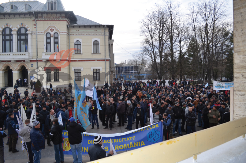 Al treilea protest al angajaţilor CEO-FOTO