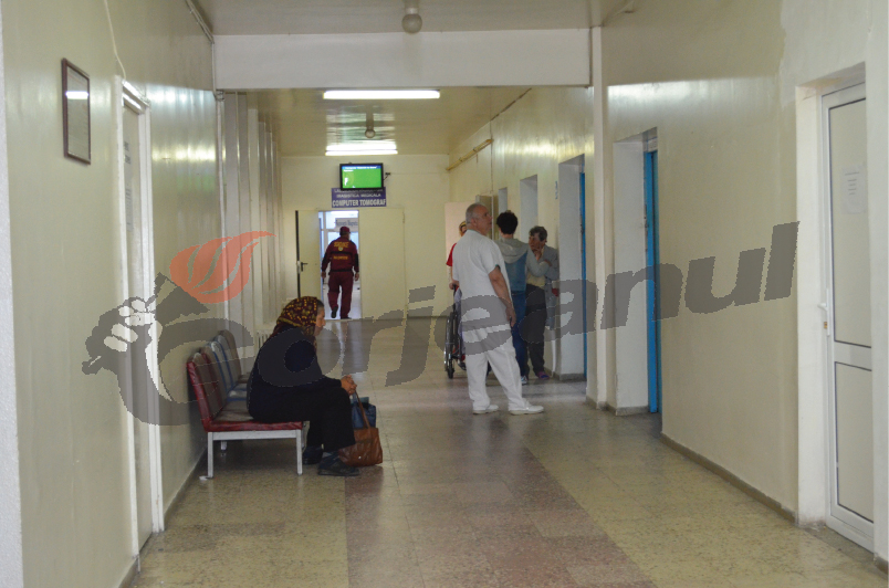 coridor interior spital