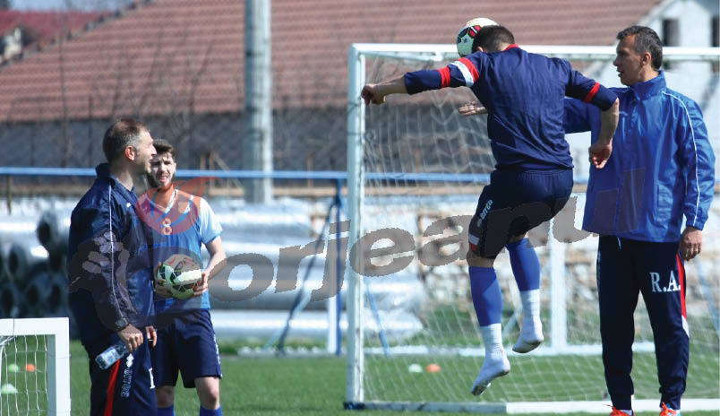 Edi Iordănescu se gândește doar la salvarea de la retrogradare / “Ne apasă (…) nevoia de puncte”