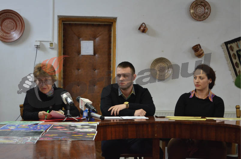 Elevi ai Şcolii Populare de Artă, premiaţi la concursuri de pictură şi grafică