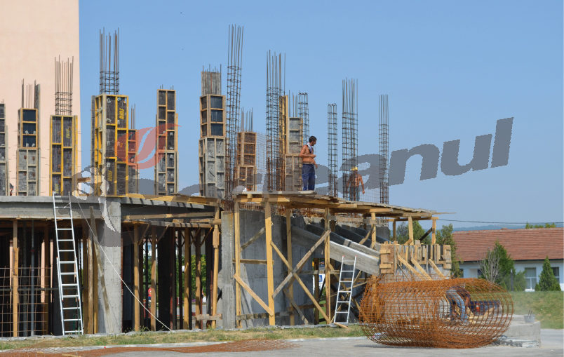 muncitori constructii