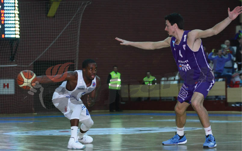 Pași mari spre semifinale