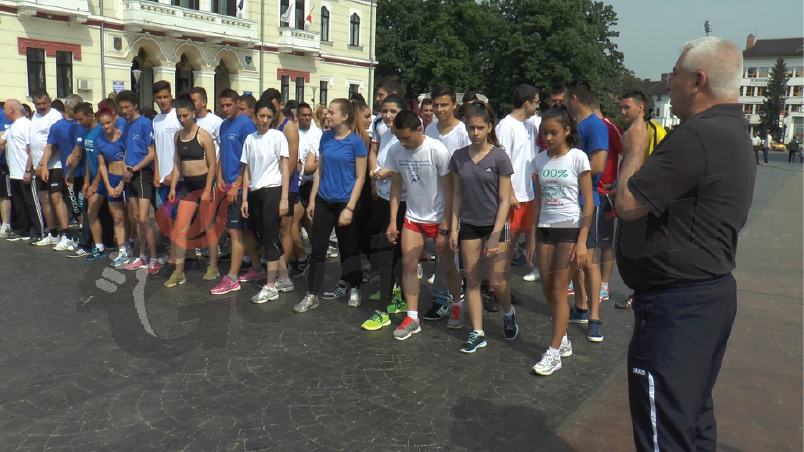 Crosul Tineretului a pus la alergat câţiva politicieni din Gorj