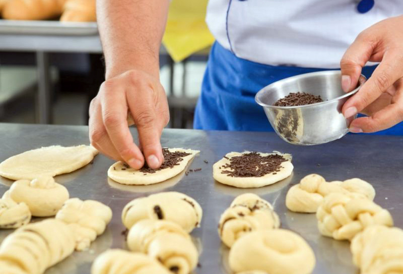 ANSVA recomandă prudență la produsele alimentare vândute ilegal pe rețelele sociale