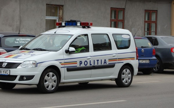 Minor acroşat de un autoturism