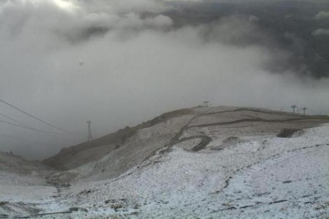 Zăpadă de un metru pe Transalpina