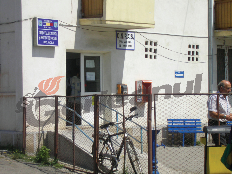 Peste 7,7 milioane de lei au ajuns în buzunarele gorjenilor sub formă de prestaţii sociale