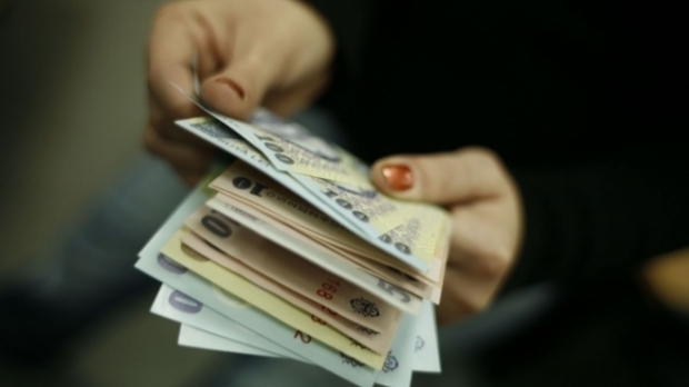 Cu cât vor fi plătiţi profesorii din comisiile pentru examenele naţionale