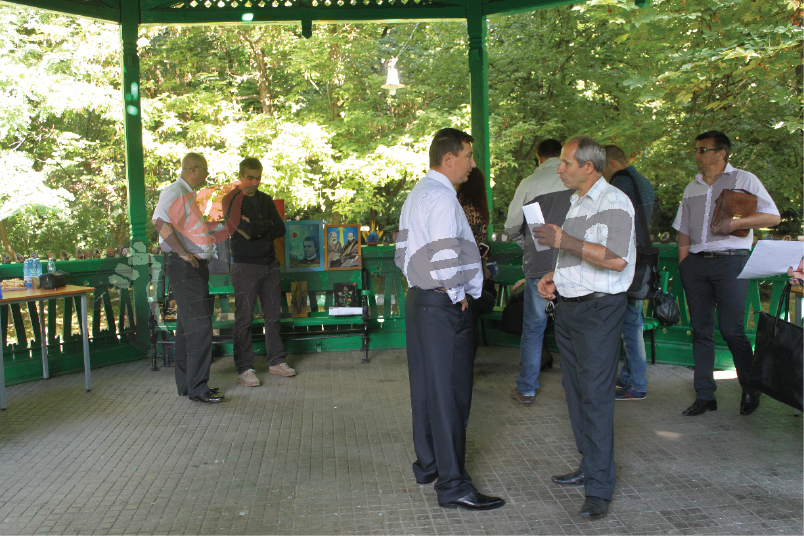 “Biblioteca vie” cu deţinuţi, faţă în faţă cu societatea