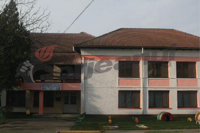 Grădiniţe din Târgu-Jiu, deschise pe perioada vacanţei de vară