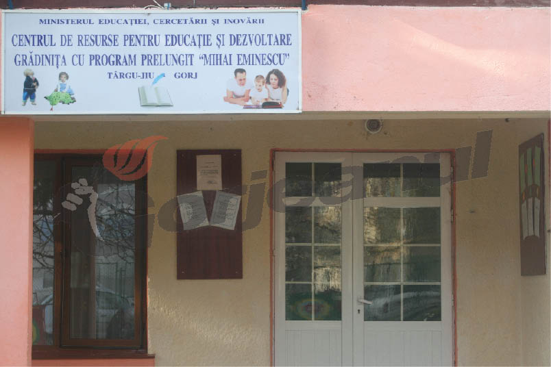 Basm și bucurie prin universul curat al copilăriei