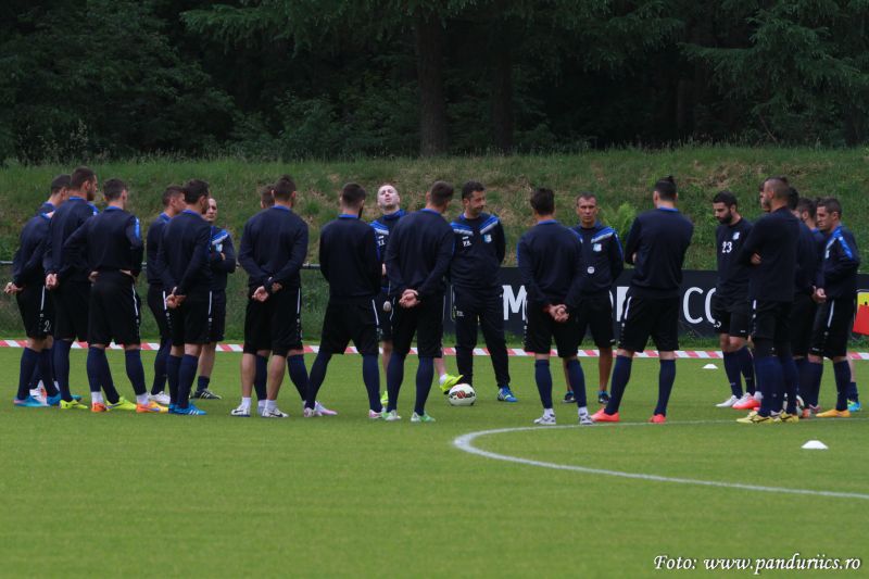 Cu salarii mai mici decât în trecut, fotbaliștii vin greu la Pandurii / Greu de convins