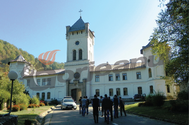 Cursuri pentru cântăreţii bisericeşti la Mănăstirea Tismana