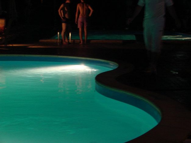 Înecat în piscină