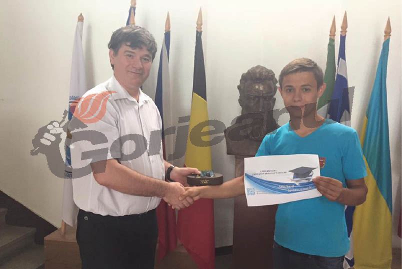 Prorectorul Ghimişi a premiat cel mai atractiv sticker