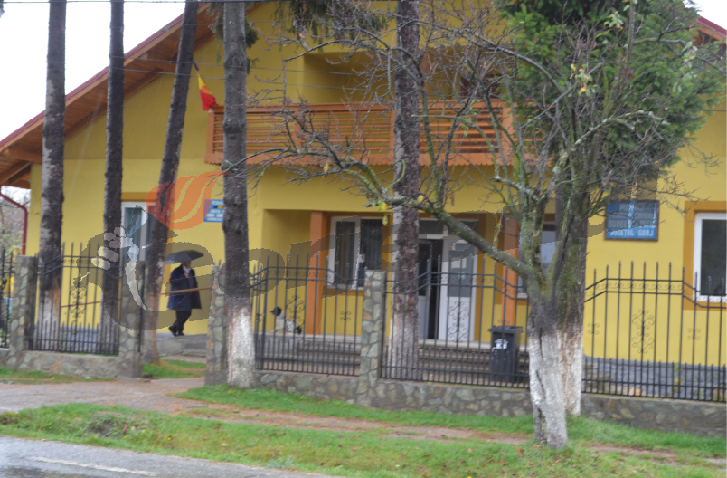 Promovări la Primăria Bumbeşti-Piţic