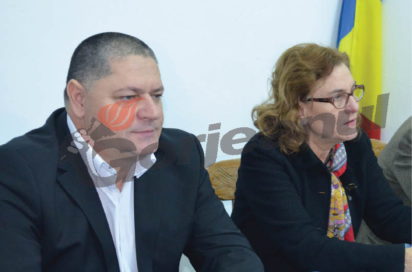 Grapini, cu cabinetul de eurodeputat la mâna lui Borcan şi Angheloiu