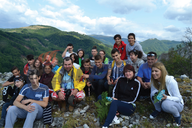 Asaltul Carpaţilor, Clubul White Wolf, gazdă a două tabere montane