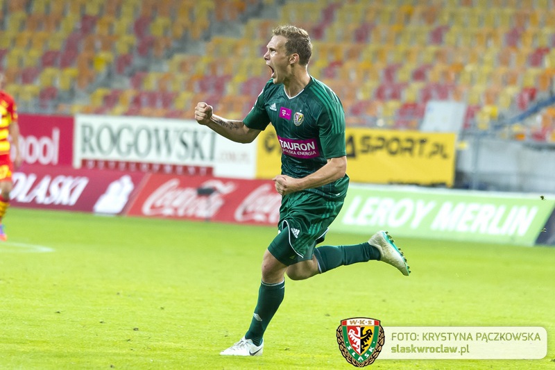 Droppa, plomba de la mijlocul terenului