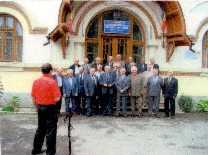 A plecat dintre noi fostul coleg la Şcoala Pedagogică învăţător Mitu Cornea