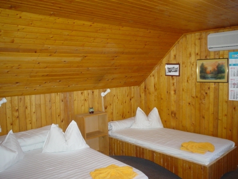 Cu ochii pe taberele şcolare