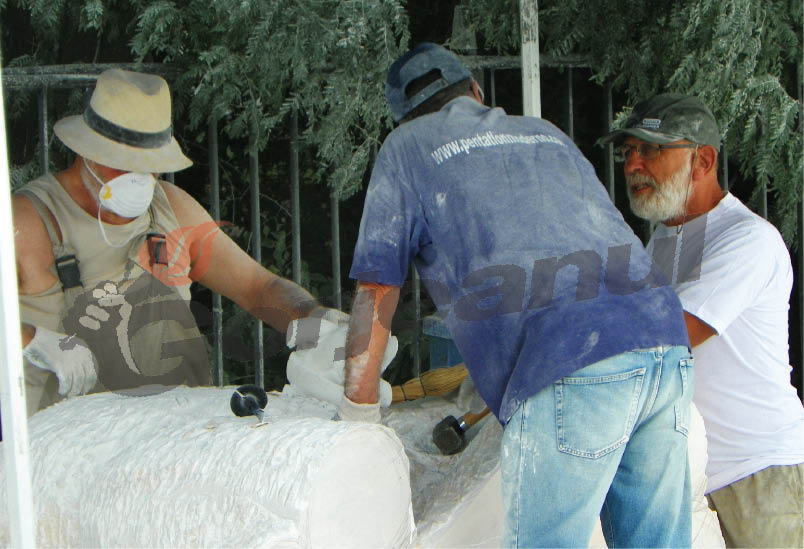 Pentru că vernisajul se apropie cu paşi repezi / La “Brâncuşiana” se lucrează în ritm alert