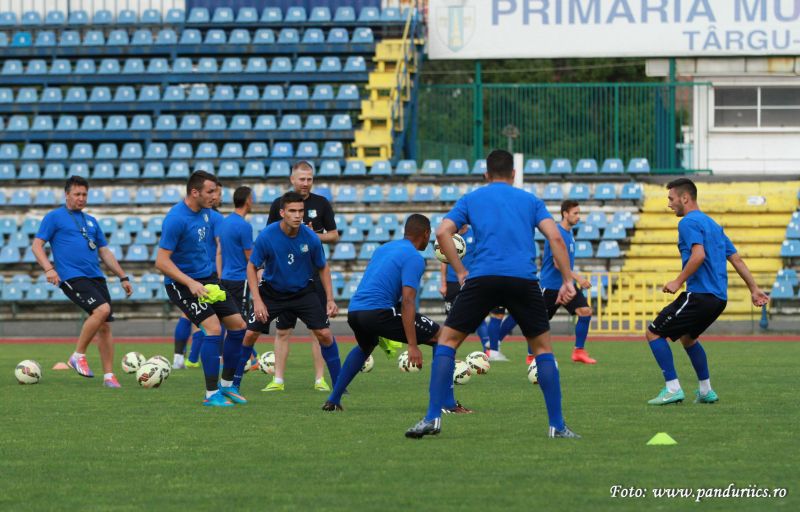 Edi Iordănescu schimbă liniile