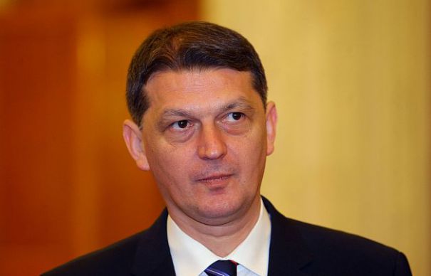 Berca nu mai vrea în spatele gratiilor