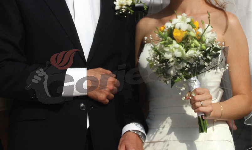 13 dosare de divorţ şi aproape 400 de căsătorii, încheiate la administraţia din Târgu-Jiu