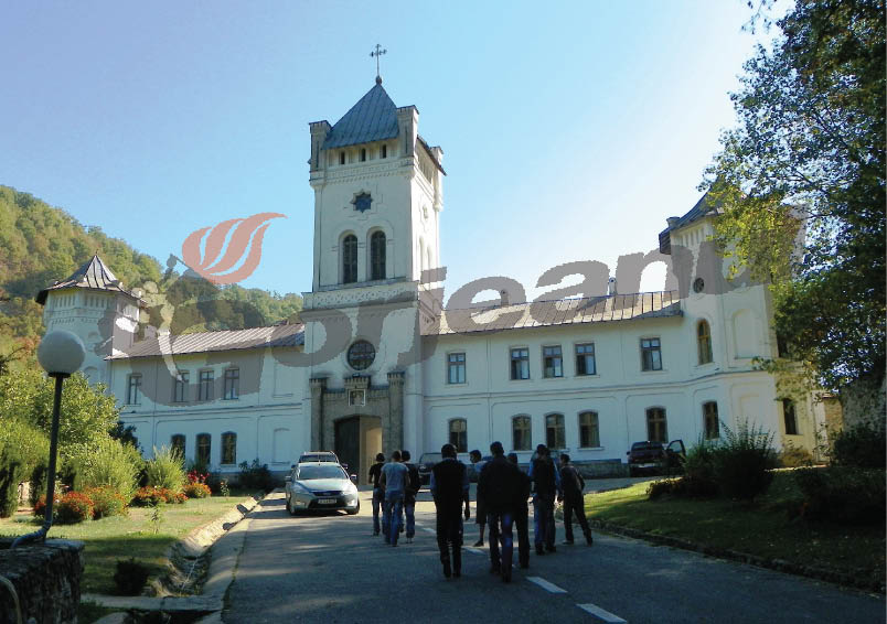 Tabără de pictură la Mănăstirea Tismana