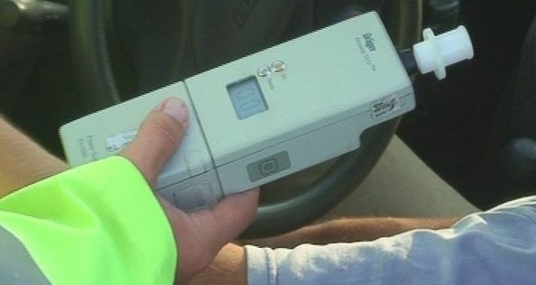 Şoferi beţi, traşi pe dreapta de poliţişti