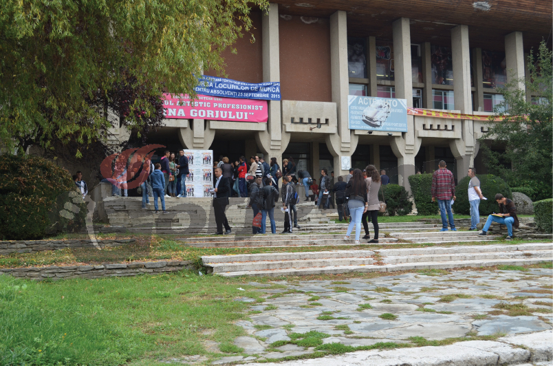 Participare slabă la Bursa locurilor de muncă pentru absolvenţi