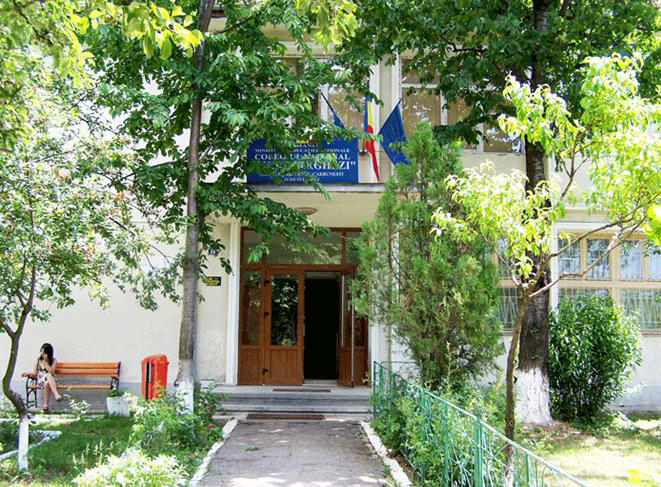 liceu carbunesti