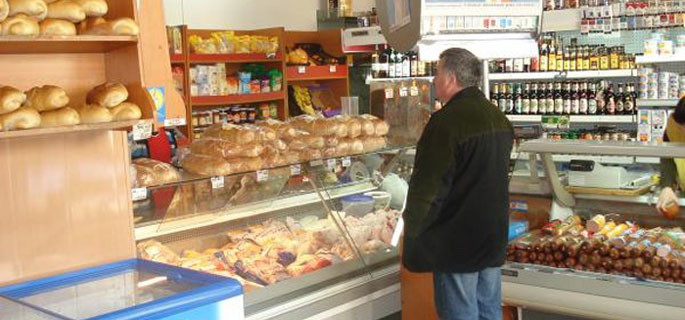 Zeci de verificări la magazinele din judeţ