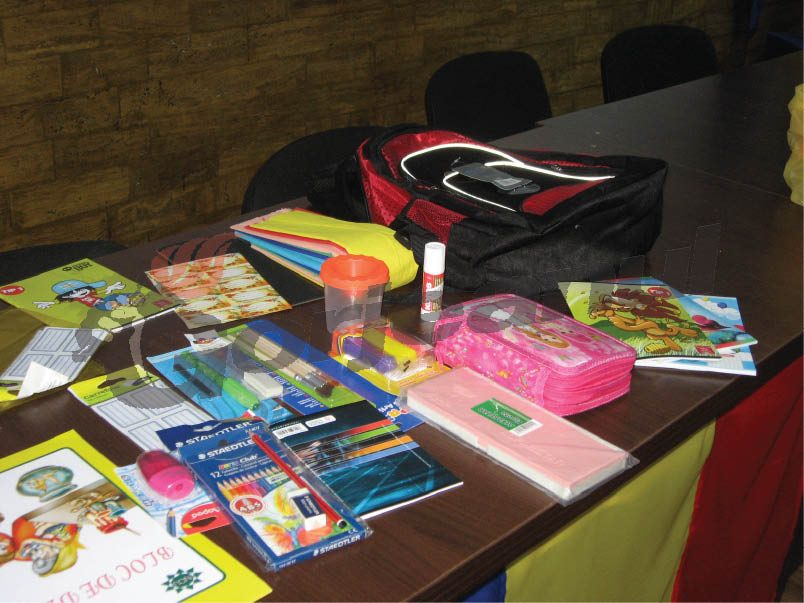 Ghiozdane pentru copii, din partea deţinuţilor