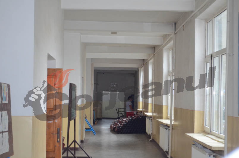 Lucrări pe repede înainte la şcolile din Târgu-Jiu