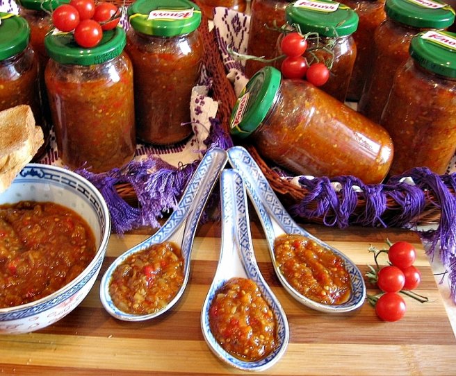 Zacuscă de vinete cu ciuperci