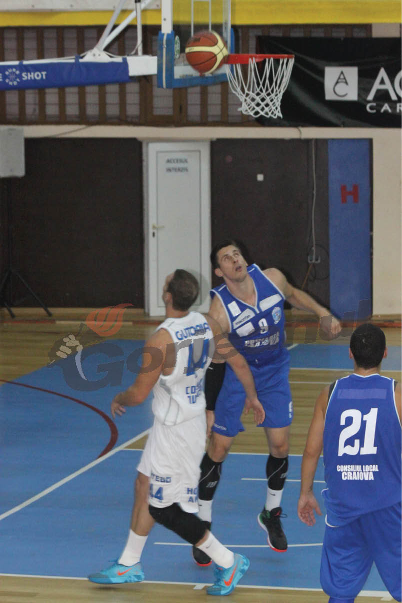 Eșec la limită în derby-ul Olteniei