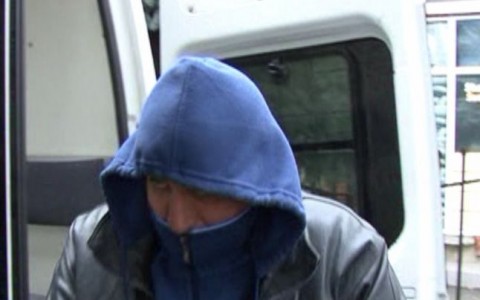 Polițistul Pasăre nu poate pleca de acasă