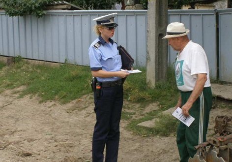 Localnicii din Turburea, sfătuiţi cum să nu cadă în capcana escrocilor