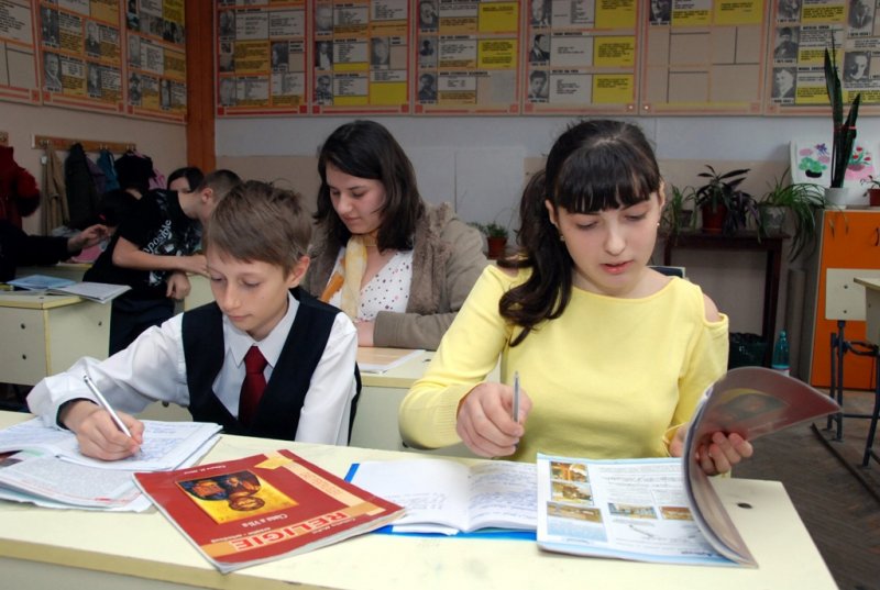 Cererile pentru frecventarea orei de Religie, depuse până în decembrie