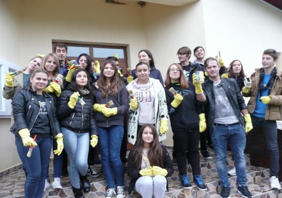 Centrul de Agrement Săcelu, ecologizat cu ocazia Zilelor Voluntarului