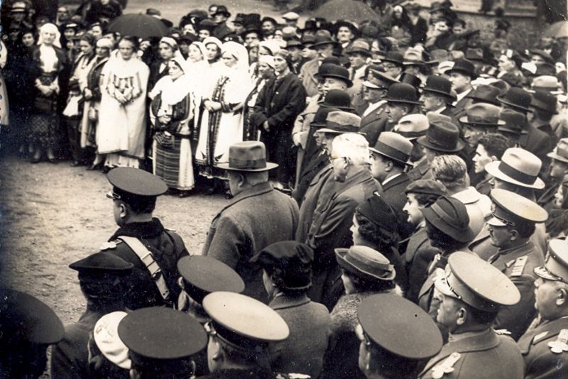 O zi de neuitat în istoria culturii – 27 octombrie 1938 – Inaugurarea Ansamblului Brâncuşian (I)