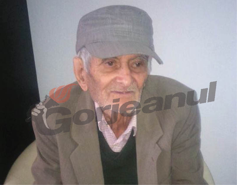 Învătăţor octogenar din Arcani, în litigiu cu vecinul care îi pretinde casa