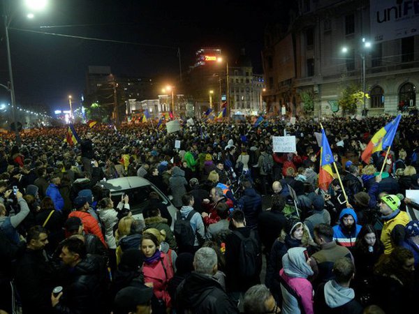 Zile cernite, haos şi panică peste România