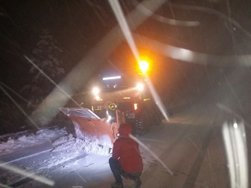 Cod de ninsori prelungit / Stratul de zăpadă a depăşit 15 centimetri la Rânca