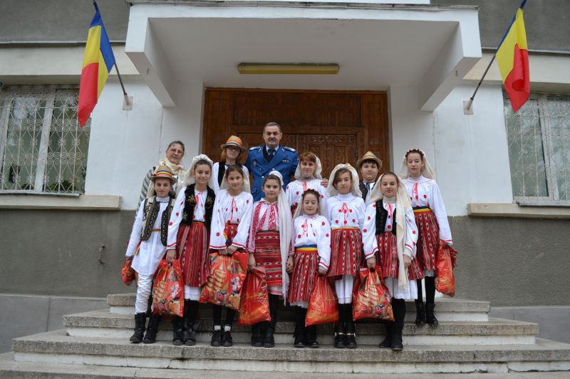 colindatori jandarmi