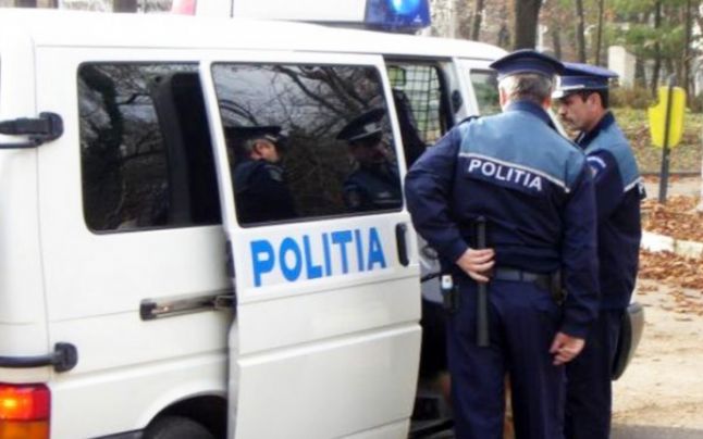 Sute de poliţişti, la datorie de Crăciun